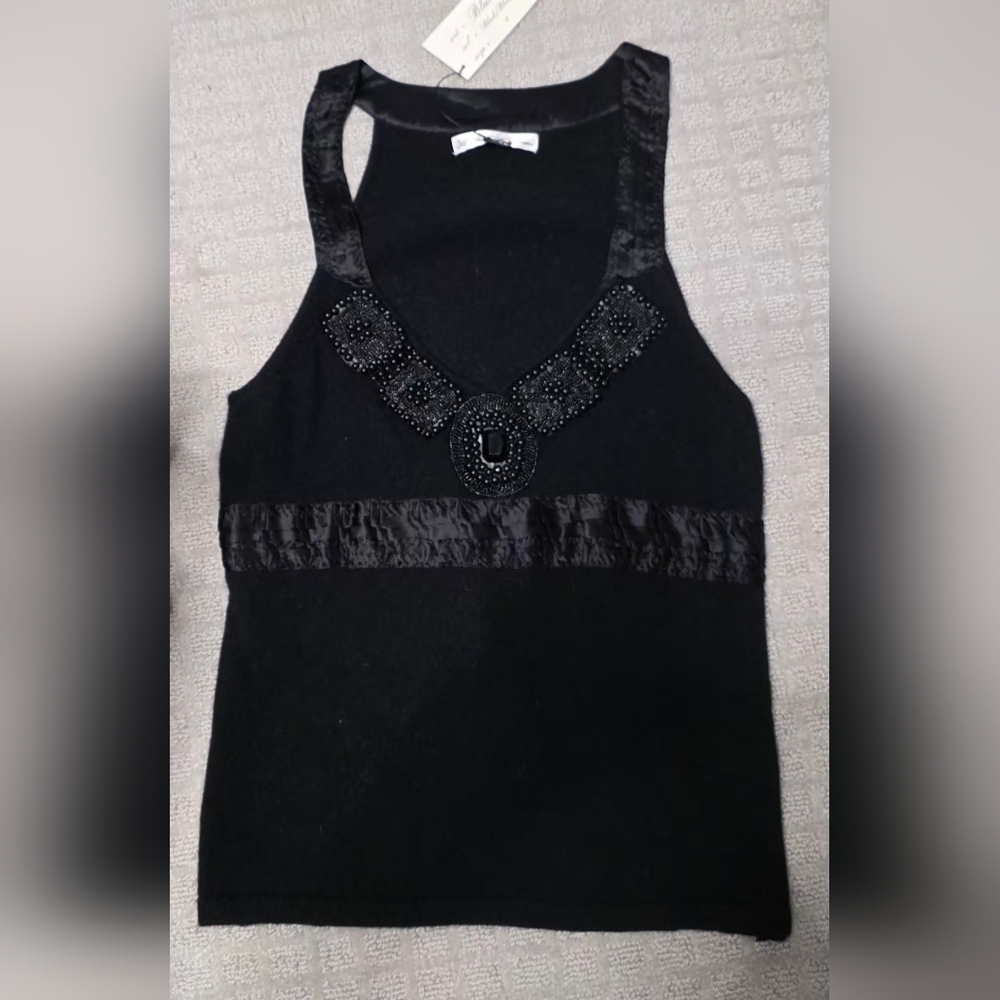 Black Beaded Sleeveless V-Neck Sweater Size Medium NWT